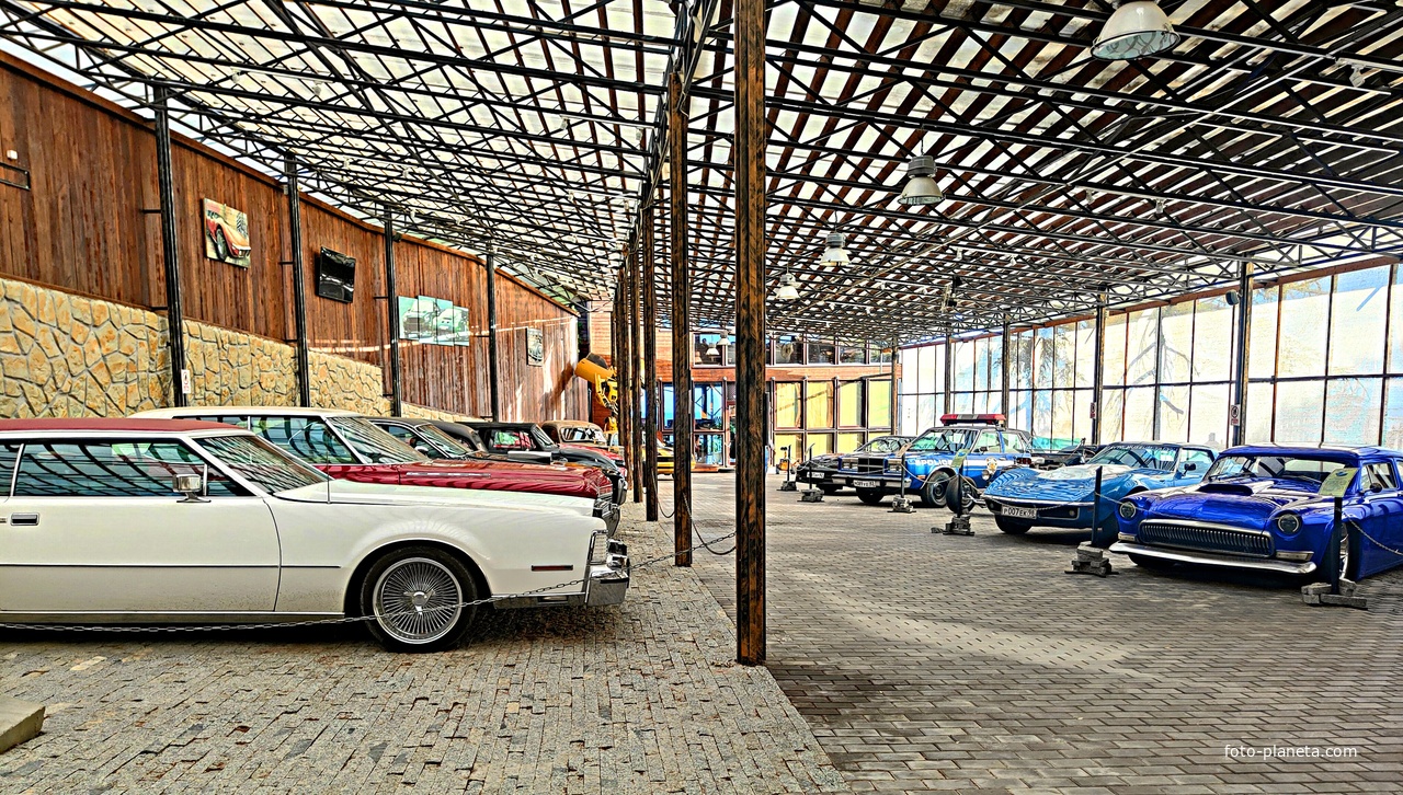 Музей автомобильного искусства.