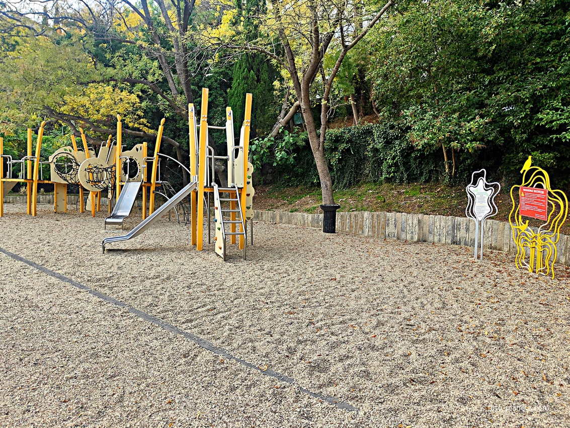 Сквер имени М. П. Чеховой.