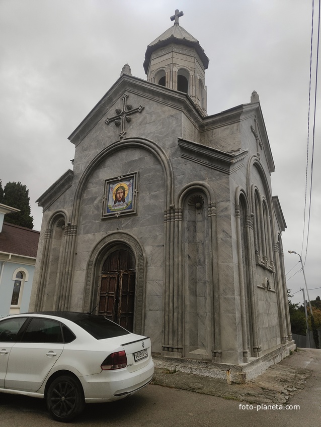 Храм святой равноапостольной Нины.