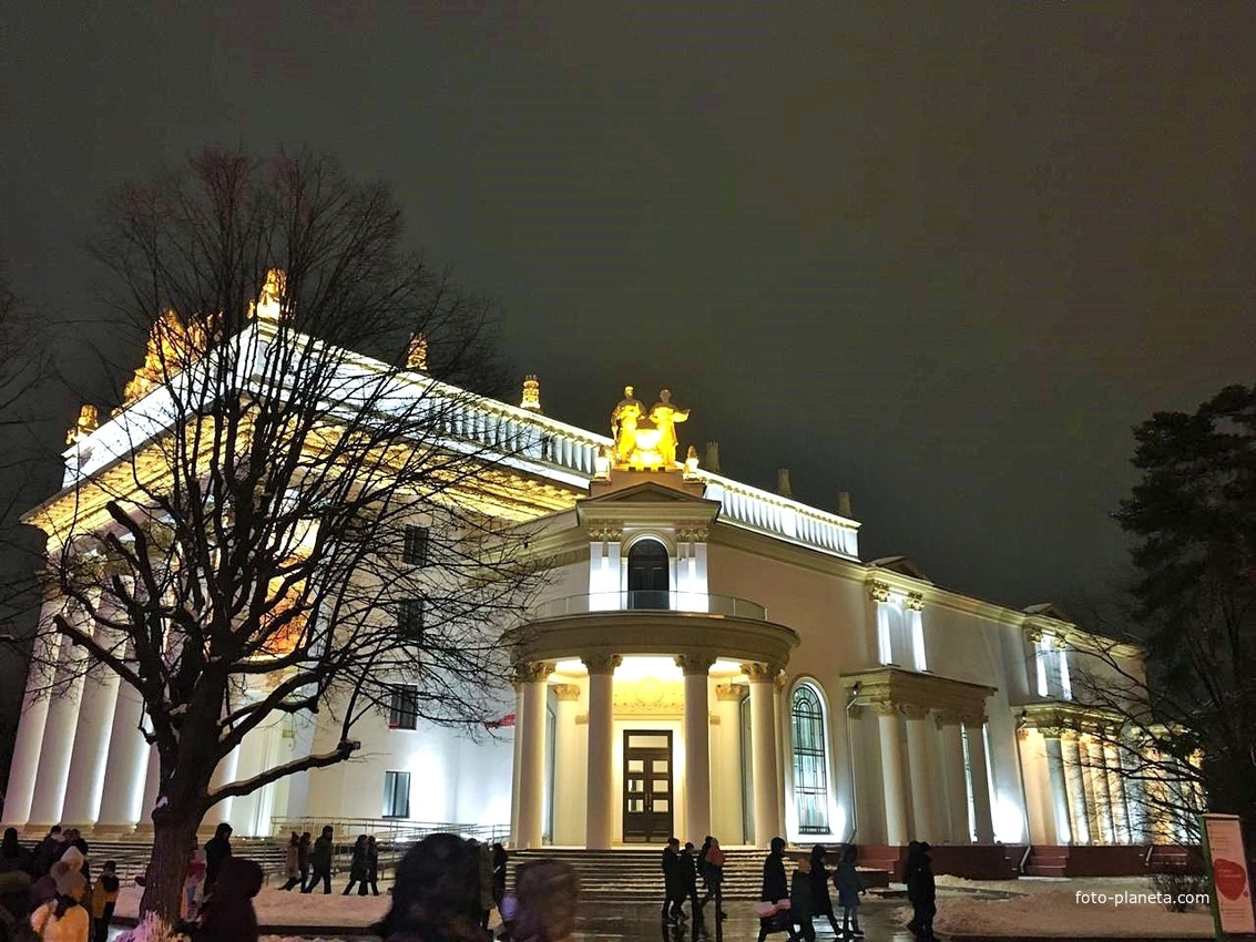 Павильон <<Дворец Государственных услуг>>