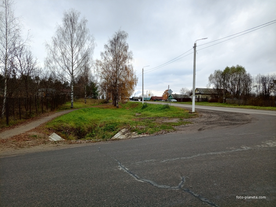Перекрёсток ул. Мичурина и ул. Комсомольская. В сторону центра.