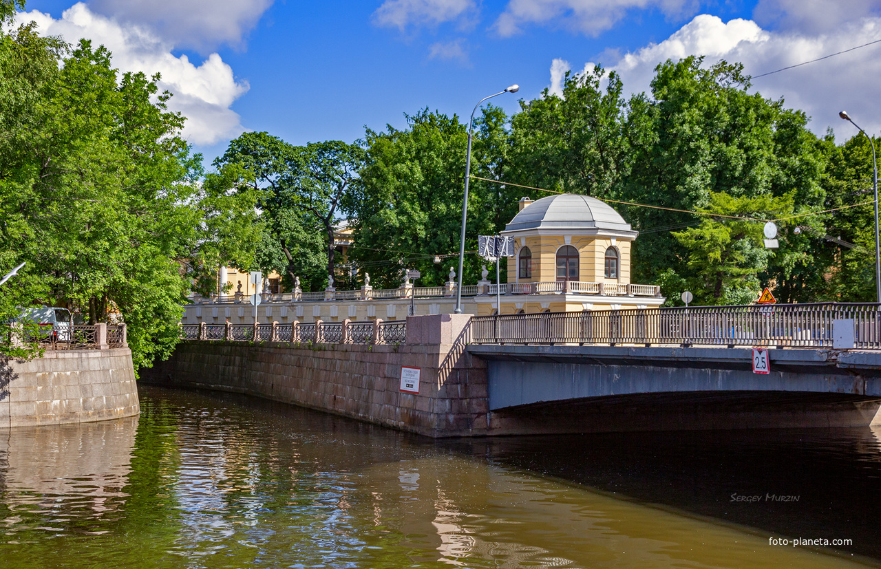 Санкт-Петербург.  Набережная Ново-Адмиралтейского канала, Храповицкий мост.