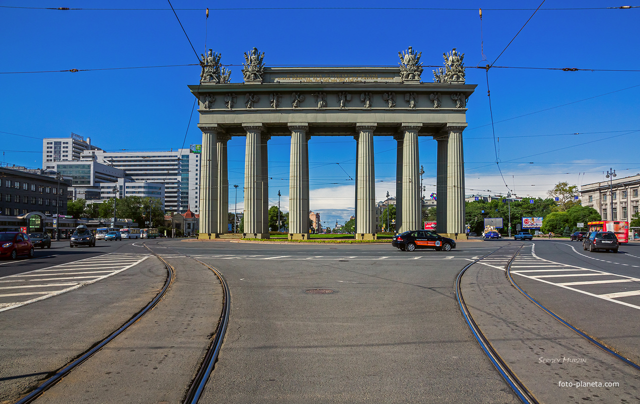 Санкт-Петербург.  Московский район. Московские ворота и одноимённая площадь.