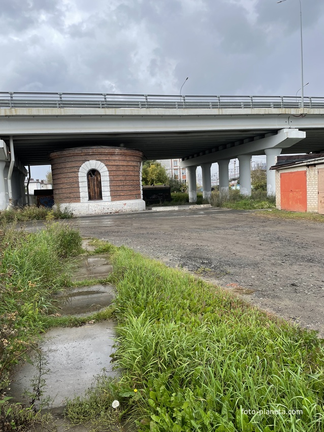 Виадук и старая водонапорная башня