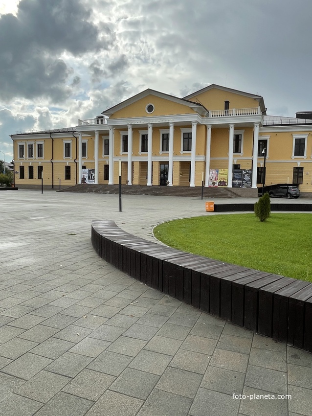 Привокзальная площадь