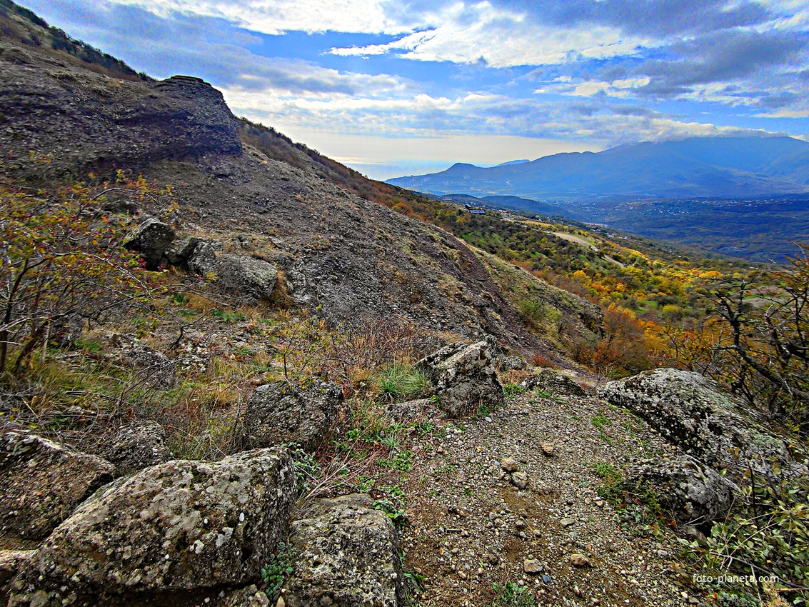 На склоне горы Южная Демерджи.
