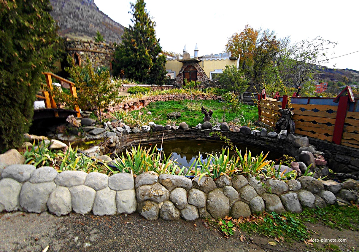 Турбаза "Золотая Подкова" на ул. Л. Гайдая.