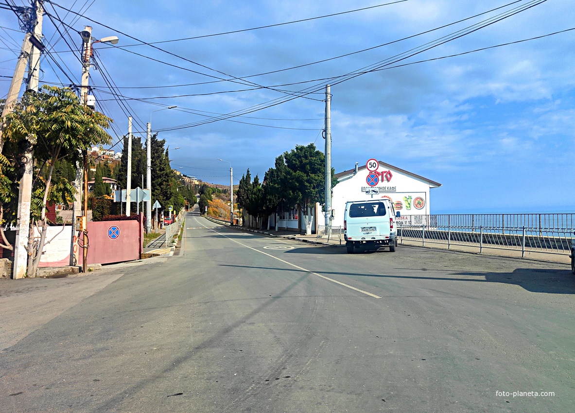 Панорамное кафе "Арго" на Вишнёвой улице.