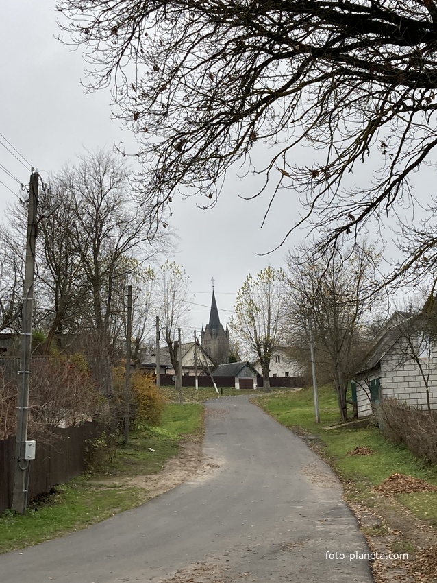 Касьцёл. Выгляд з ніжняга пляжа