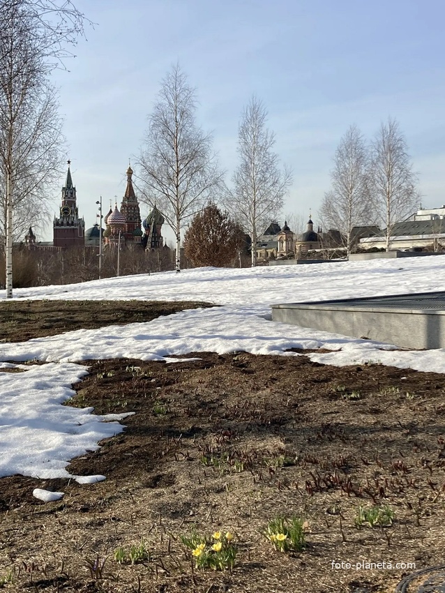 У Московского Кремля - Весна пришла