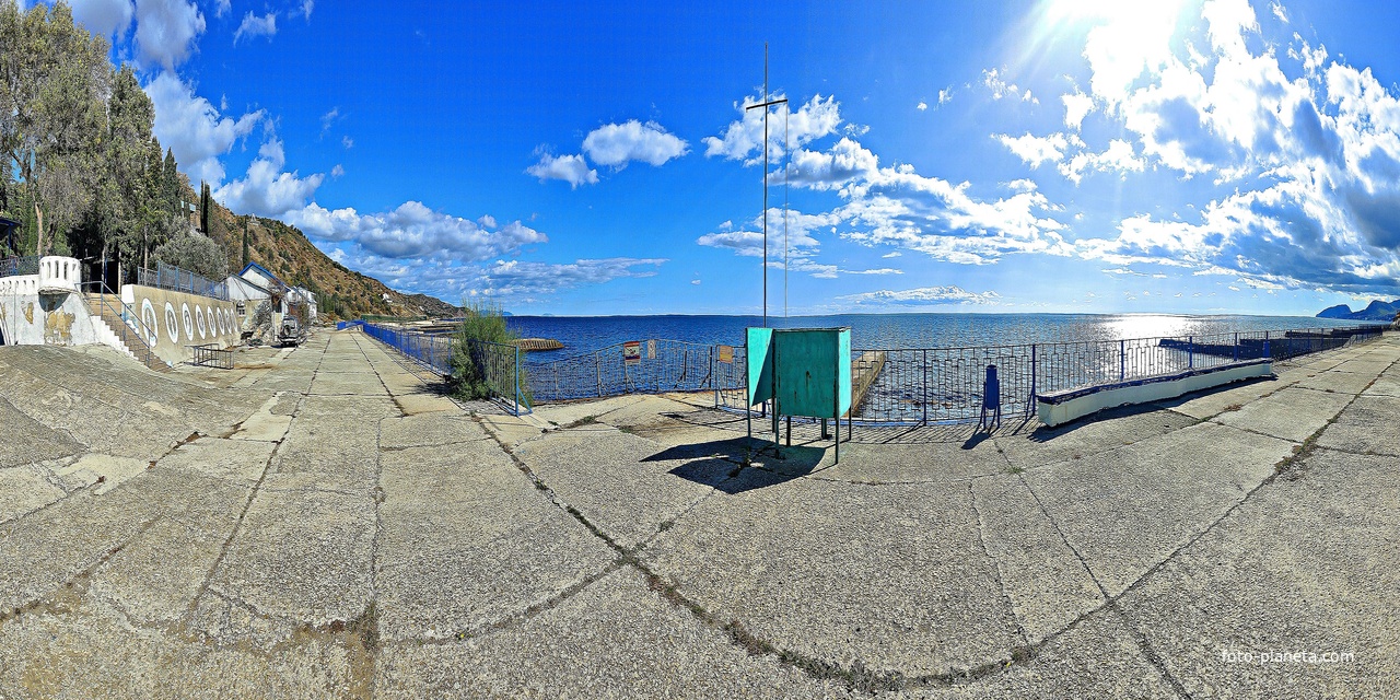 Панорама набережной в СОСЛ МЭИ "Алушта".