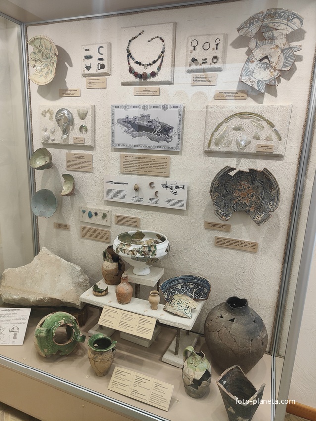 Алуштинский историко-краеведческий музей.