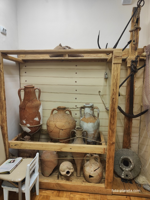 Алуштинский историко-краеведческий музей.