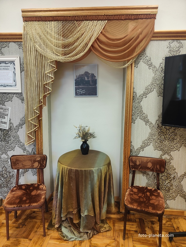 Алуштинский историко-краеведческий музей.