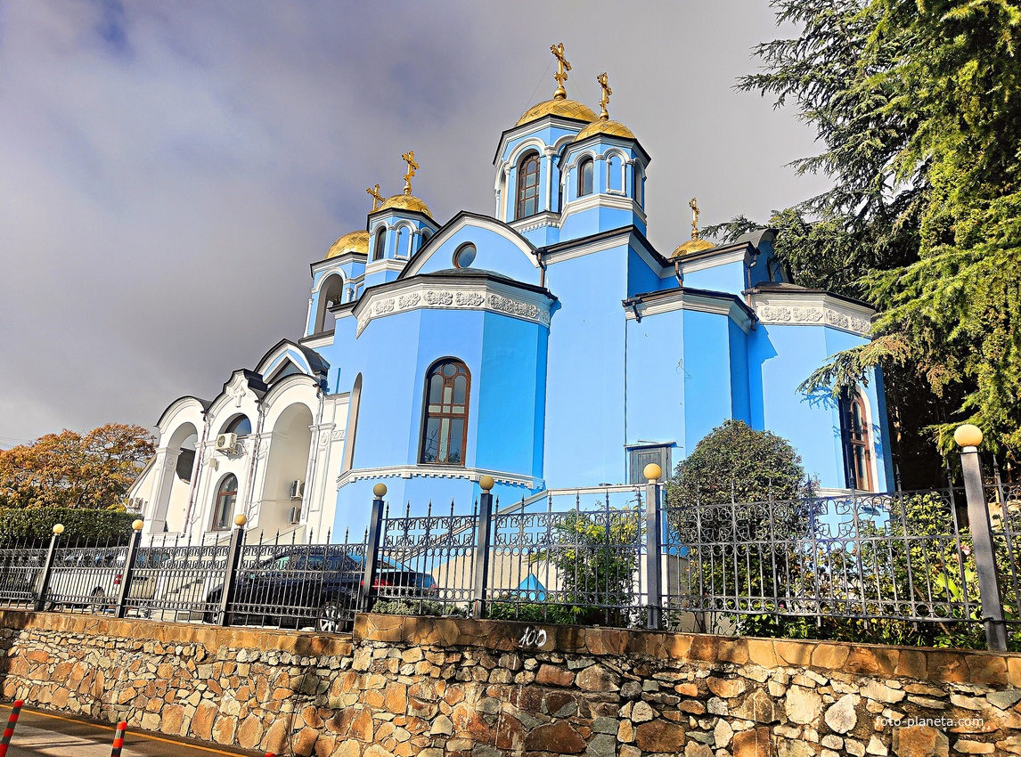 Свято-Успенский собор, освящён в 2007г.