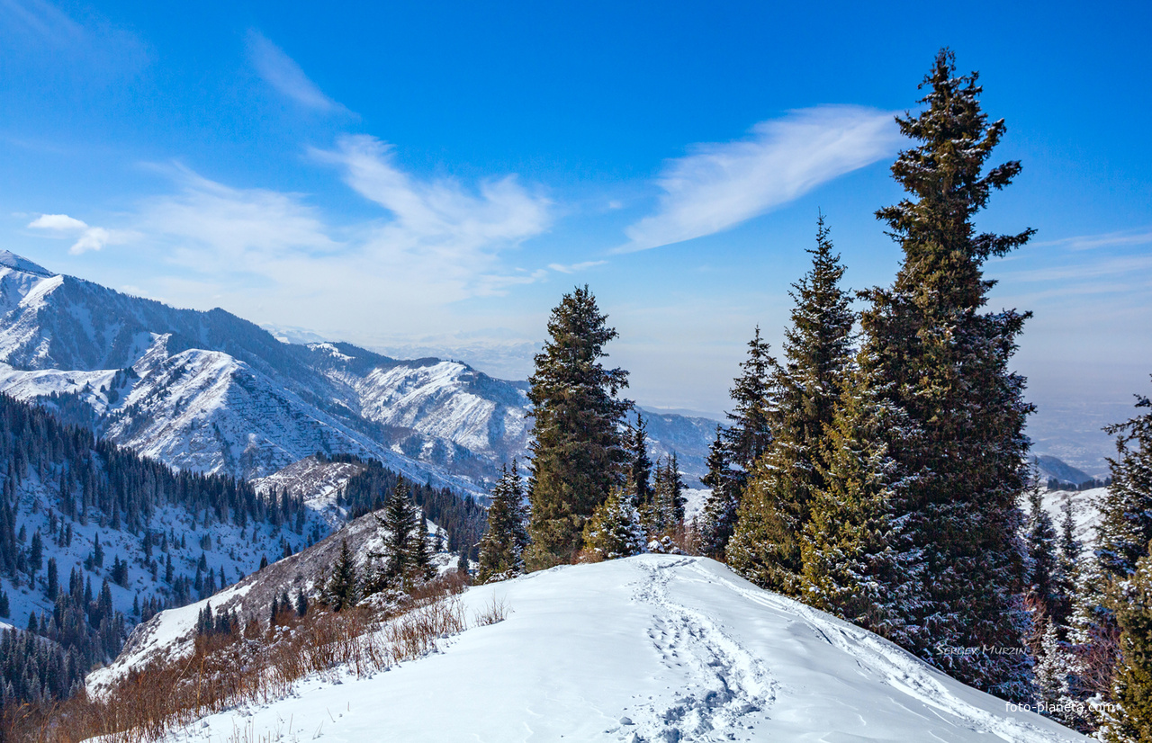 Алматы. Иле-Алатауский национальный парк. Ущелье Ким асар.