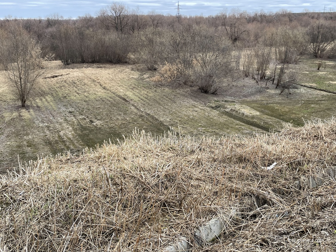 По улице Береговой