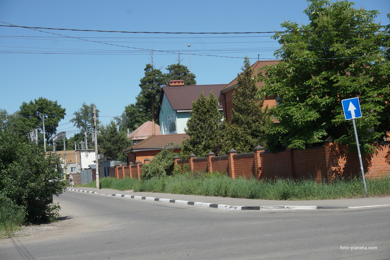 Пионерский переулок