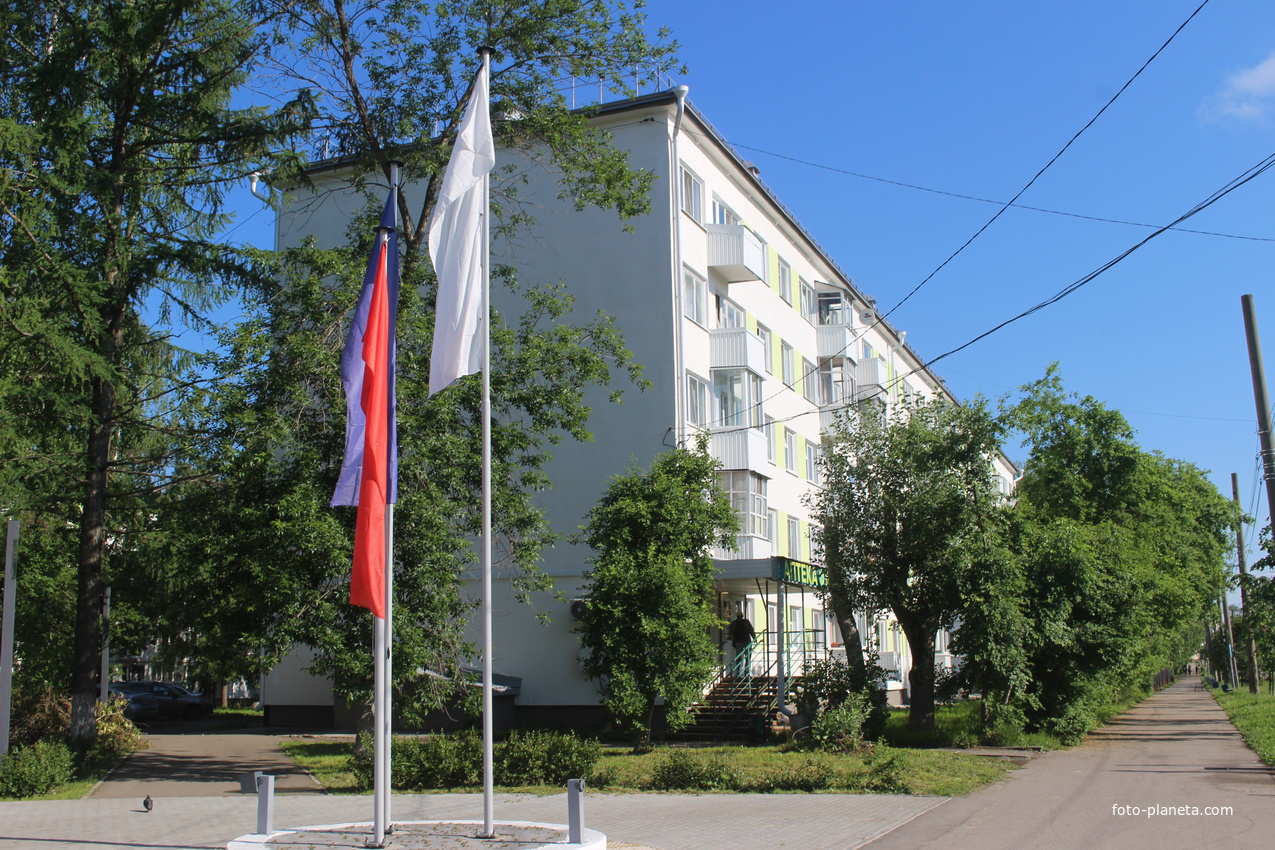 Ул. Ломоносова.