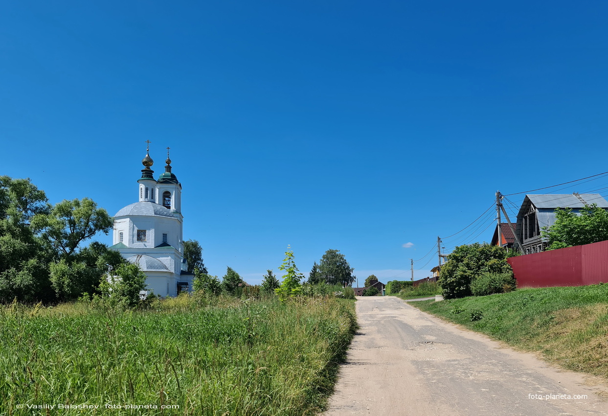 С. Добрынское, Преображенская церковь.