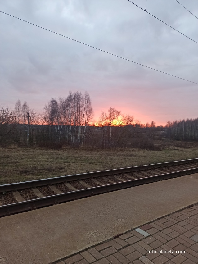 Железнодорожная станция Старая Рудня. Вид на ул. Заречная