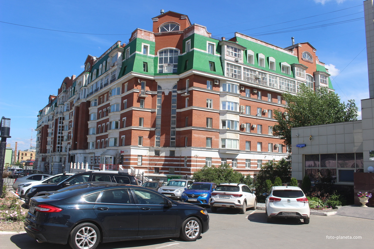 Ул. Монастырская.
