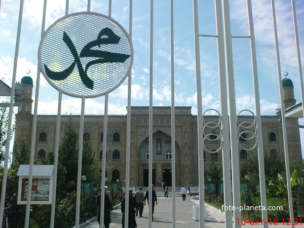 Самая большая мечеть в Узбекистане