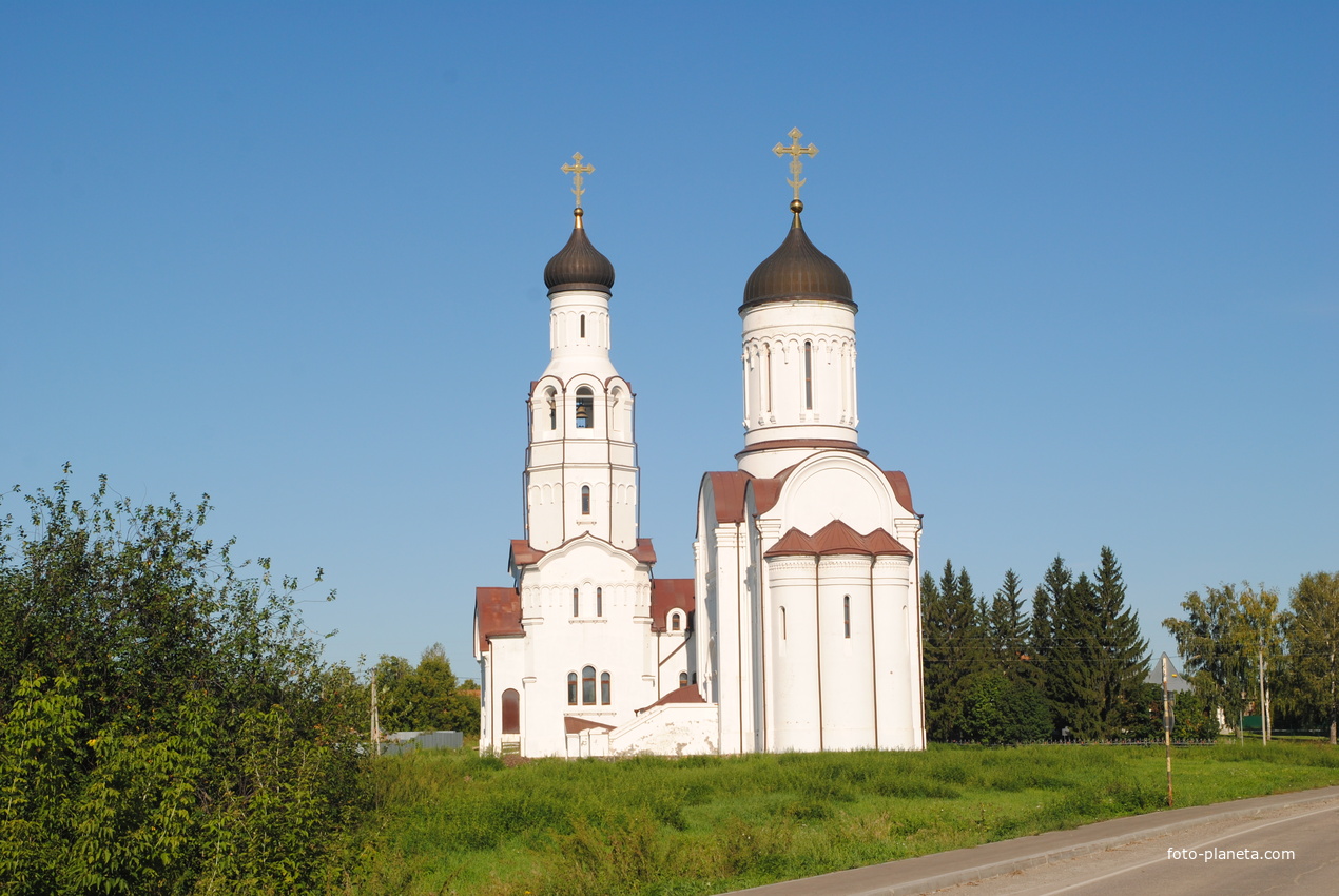 Храм