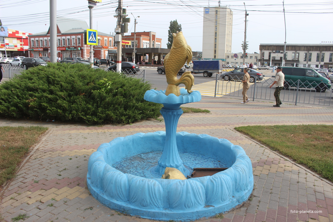 Фонтан "Золотая рыбка".