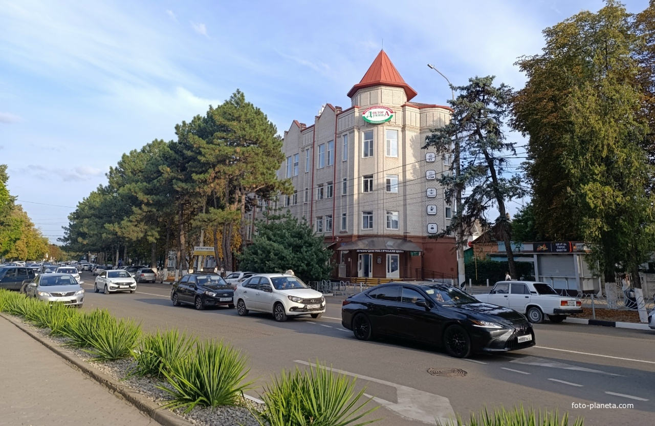 Ул. Красная.