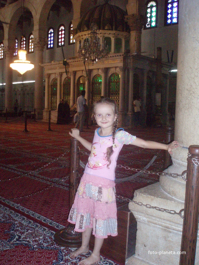 Inside Omaui mosque