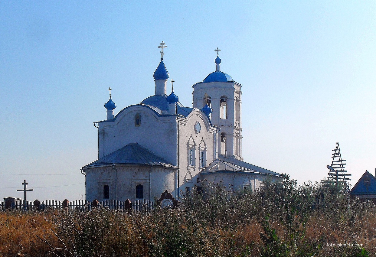 село Полянки, церковь Пресвятой Богородицы.