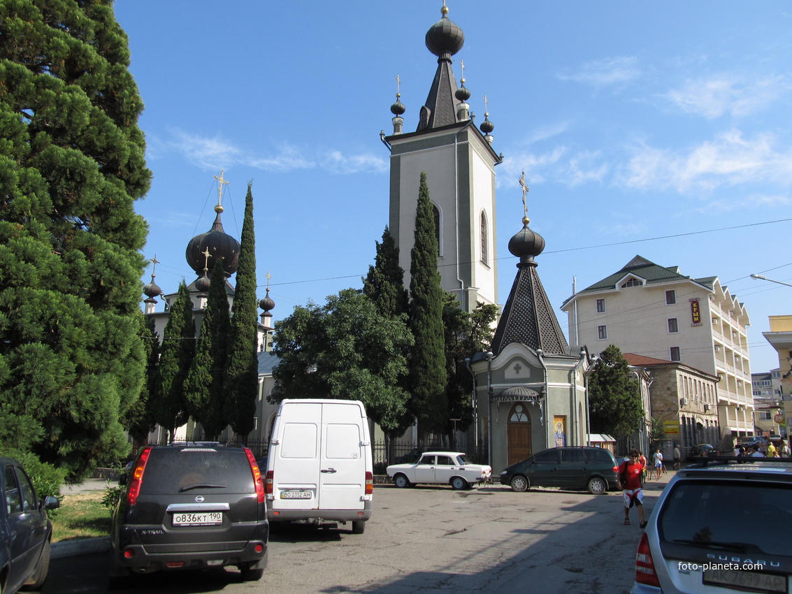 Церковь Всех Крымских святых и Феодора Стратилата