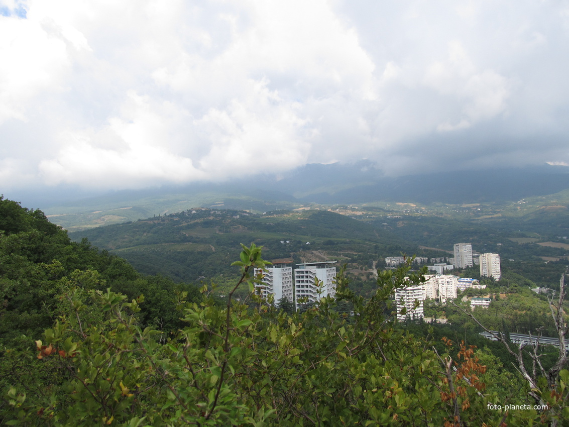 Вид на Партенит с горы Аю-Даг