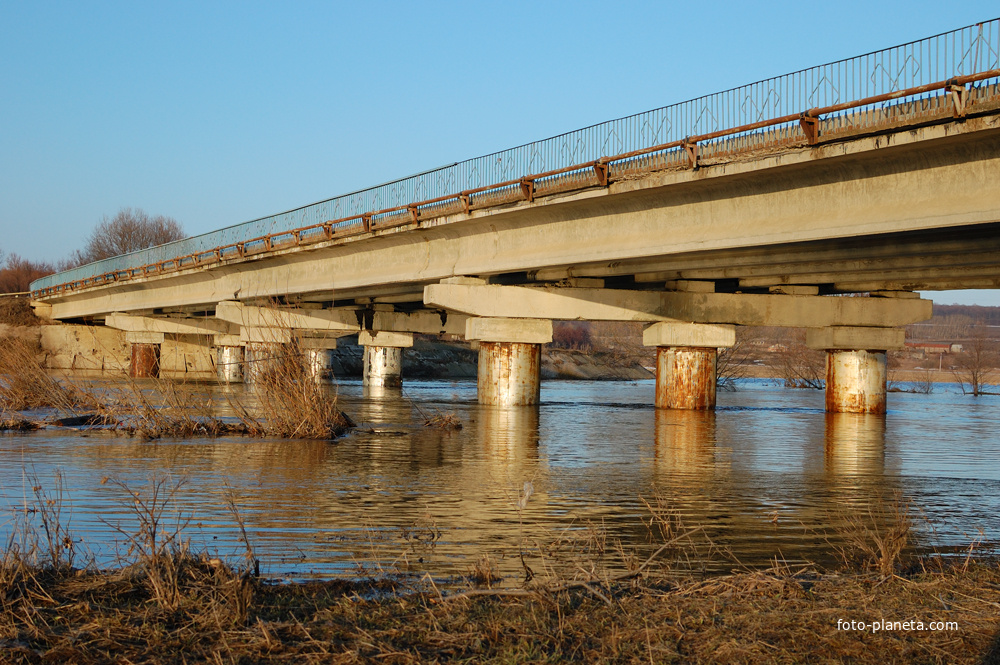 Мост через р. Исса