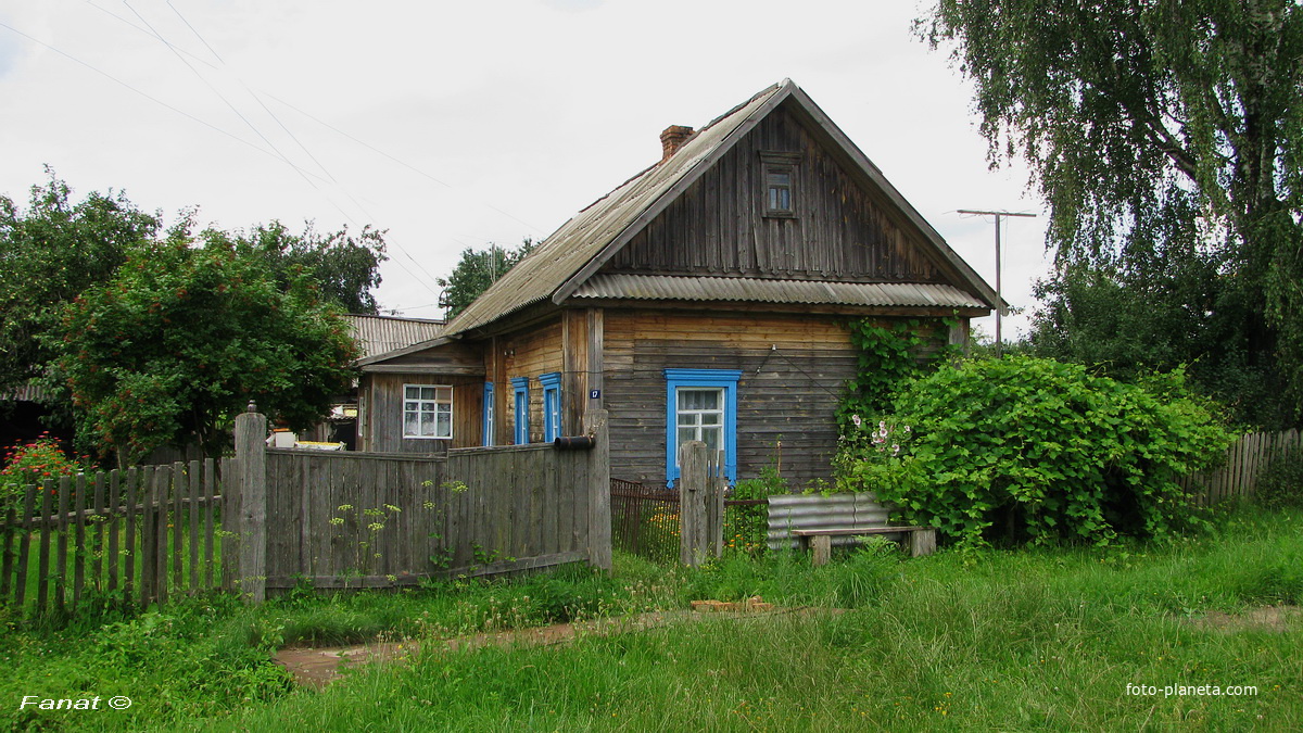 Дом по ул. Комсомольская