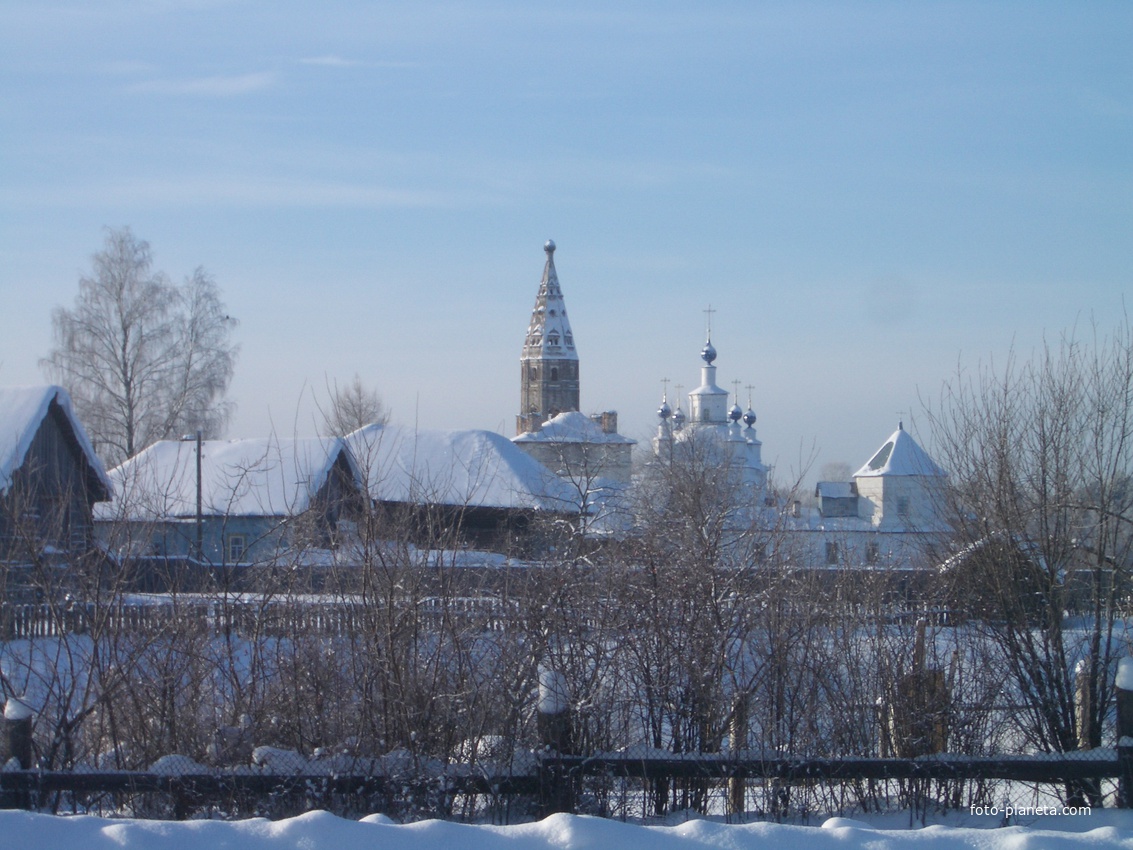 Железноборовский монастырь зимой