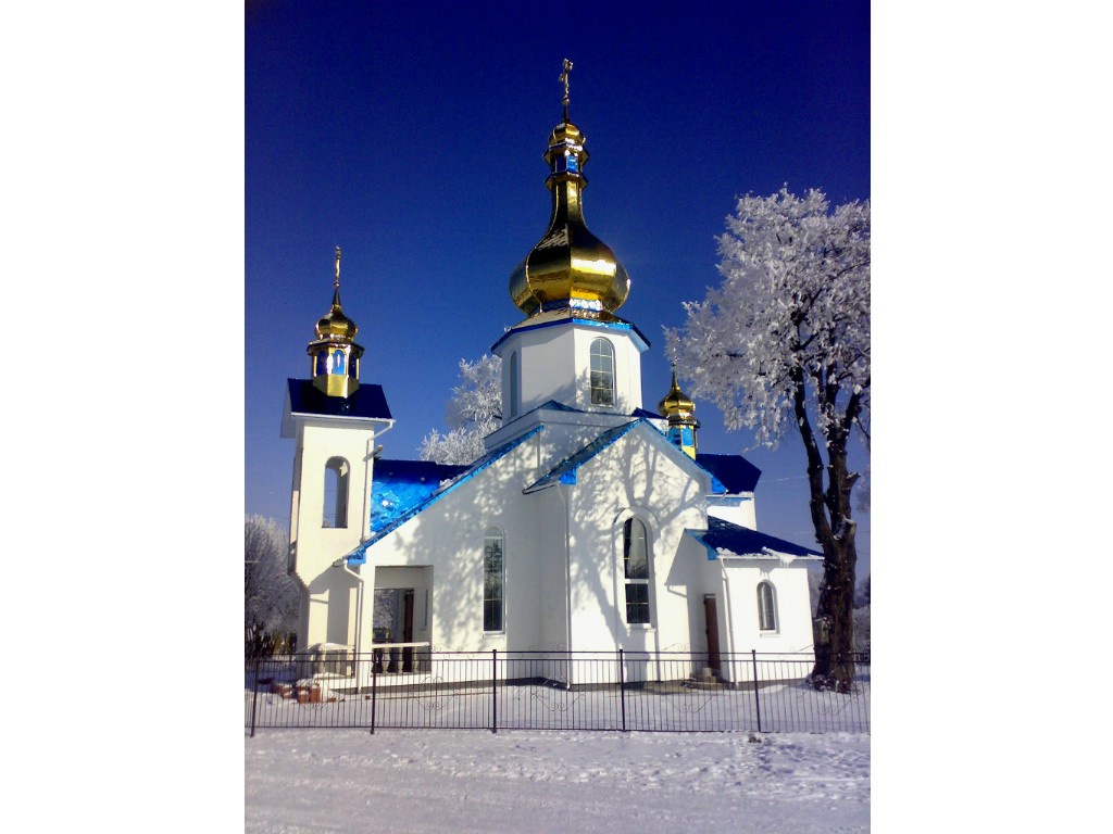 церква ¶вана Богослова(зима 2011р.),с.В.Лазучин