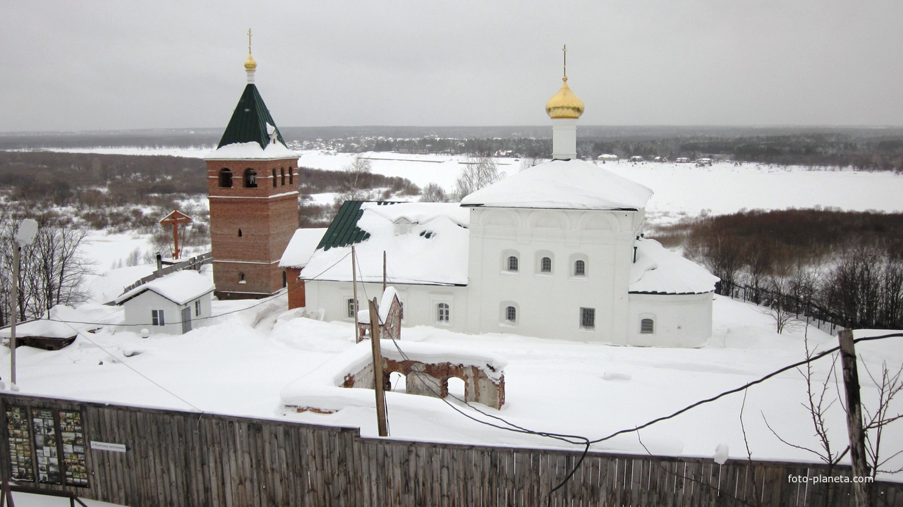 Дудин монастырь зимой