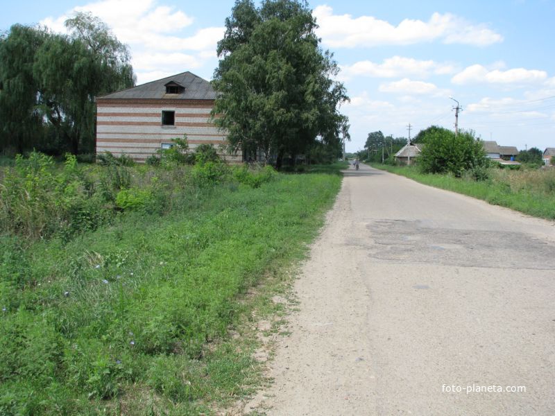 То, что осталось от старой школы ЂЂЂ 28, хутор Духовской 2009 год