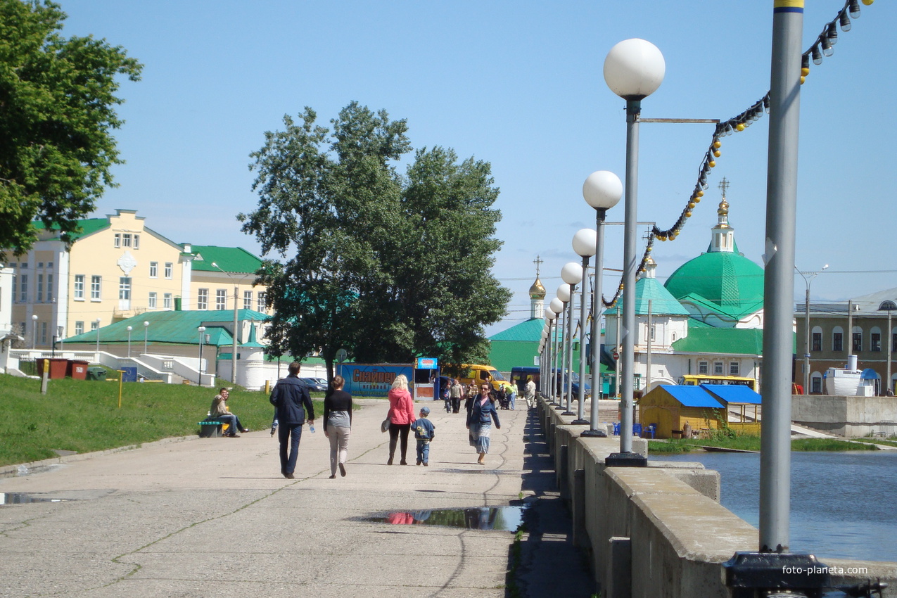 набережная залива