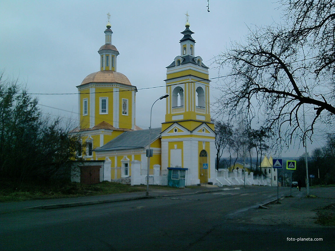 Церковь в Брянске 18 века постройки