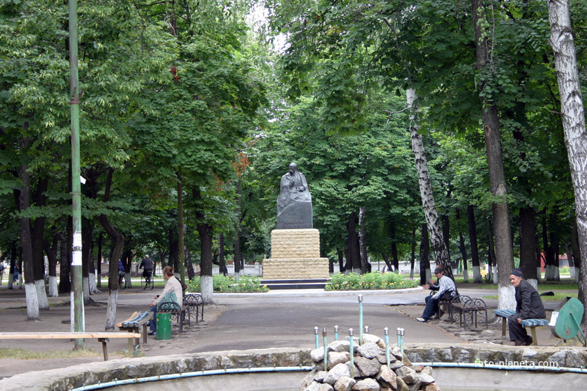 Памятник Шевченко Т. Г.