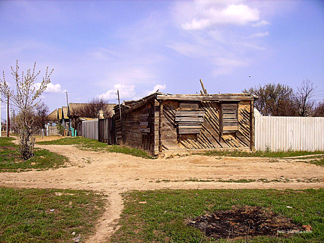 Село яр погода. Черный Яр Пристань. Поселок черный Яр Астраханской области. Село черный Яр Пермский край. Поселение чëрный Яр.