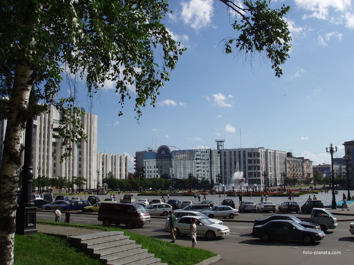 Центральная площадь (пл. Ленина)