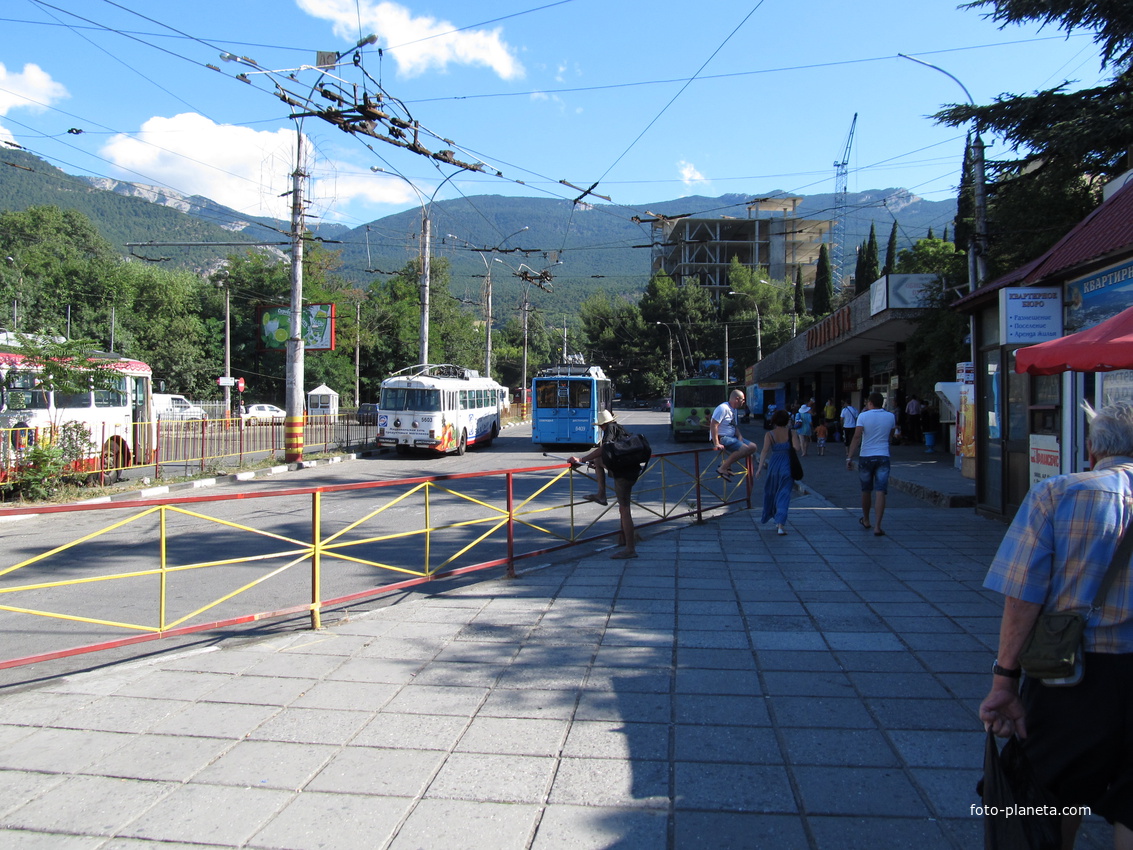 Троллейбусная станция