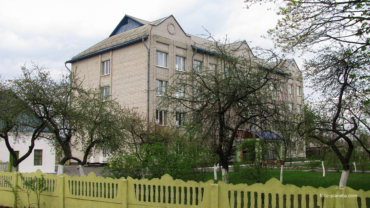 Здание ЛОВД, товарной конторы на ст. Калинковичи