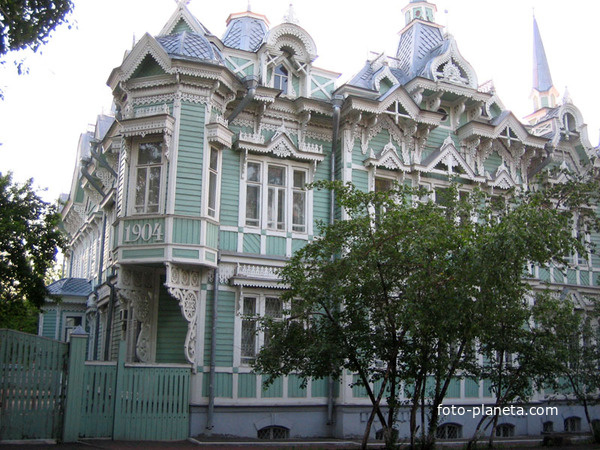 Старинный резной дом 1904г.