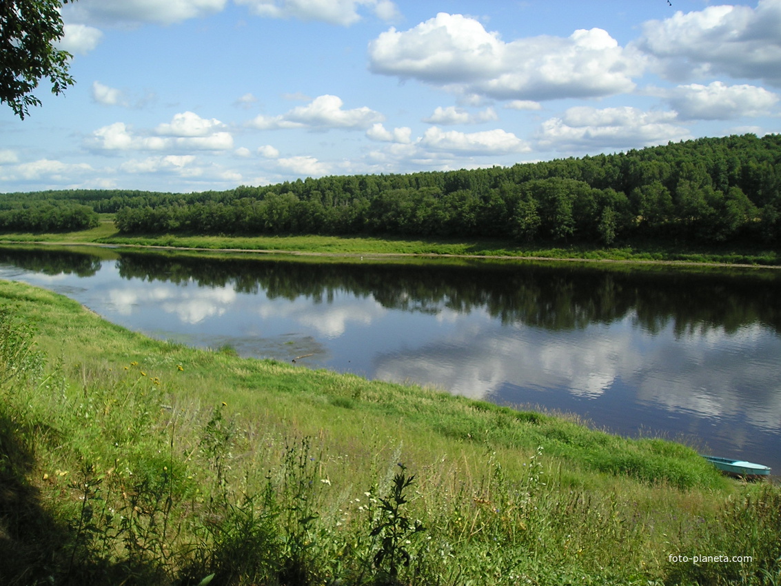 Река Волга. Вид из деревни Боброво
