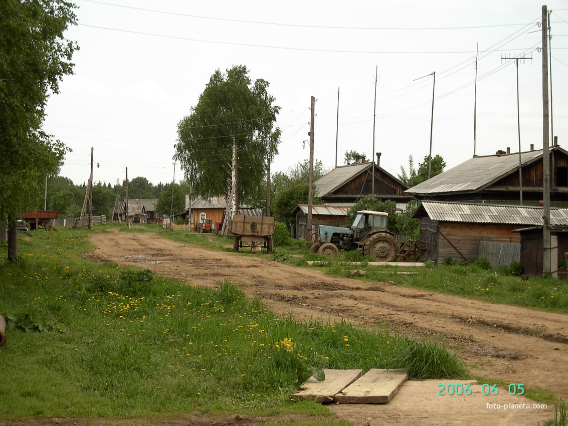 переулок летом